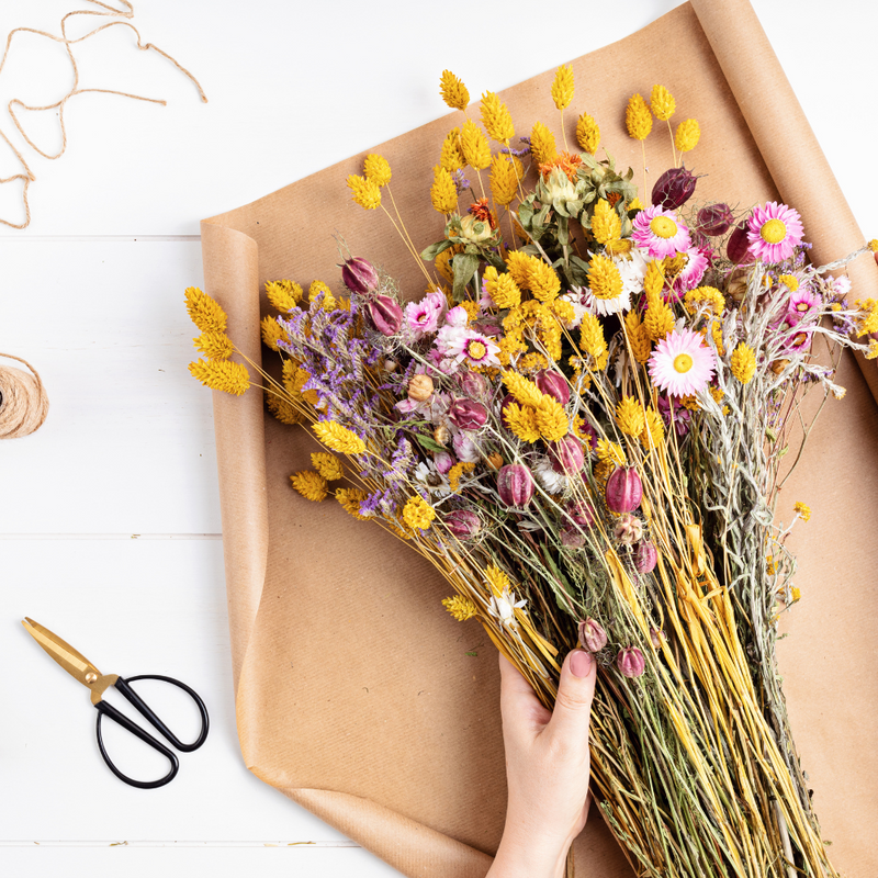 Atelier Pop-Up Flowrette à Tours, création de bouquet en papier - Flowrette