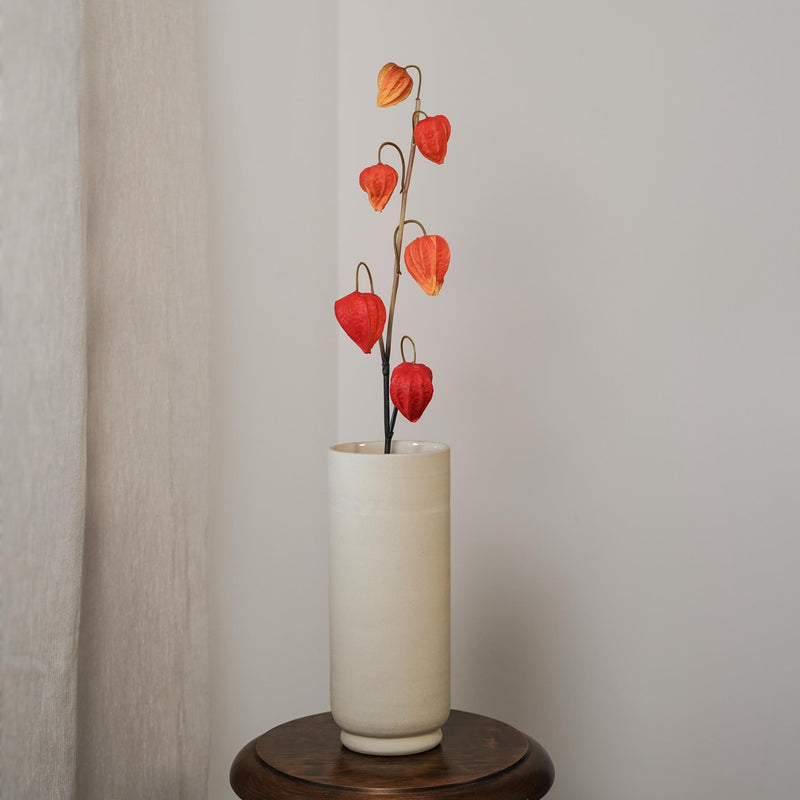 Amours en cage artificiel présenté dans un vase élégant - Flowrette