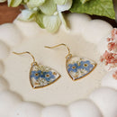 Boucles d'oreilles Almée en acier inoxydable plaqué or, avec des fleurs séchées, bijou floral artisanal élégant - Flowrette