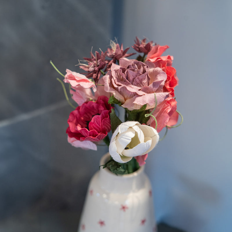 Gainsbourg paper flower bouquet