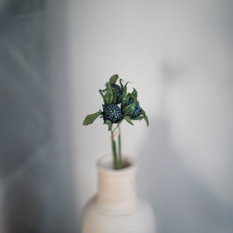 Chardon en papier bleu