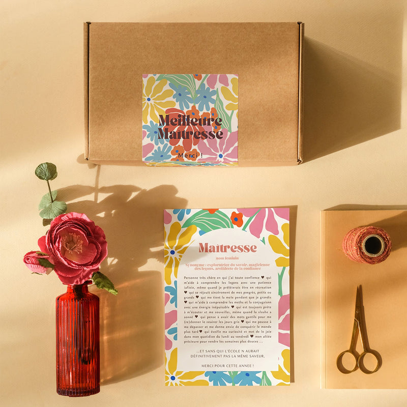Coffret cadeau la Meilleure Maîtresse avec bouquet de fleurs en papier - Flowrette