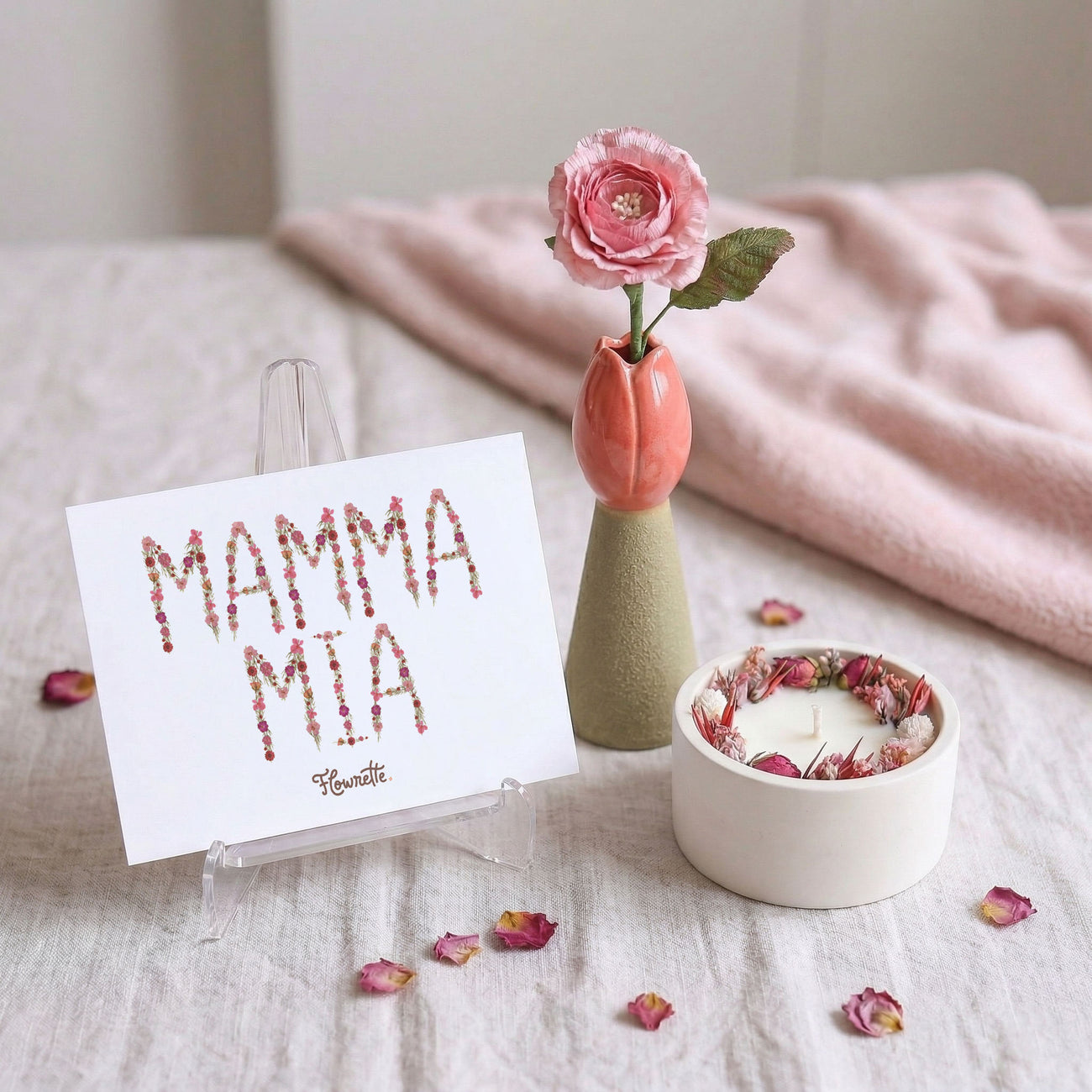 Coffret pour maman, vue d'ensemble du coffret cadeau floral ouvert - Flowrette
