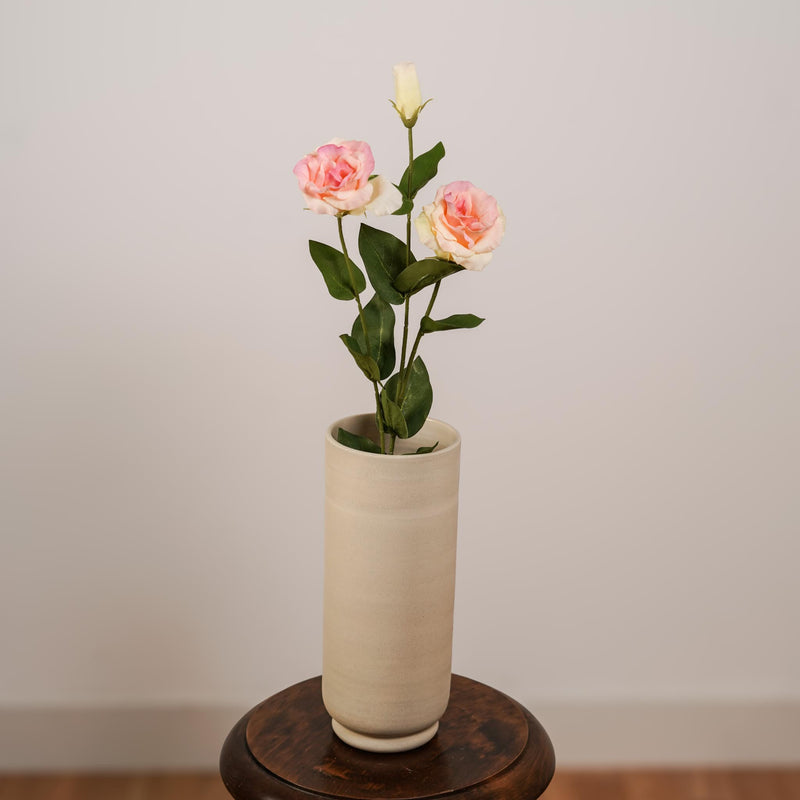 Lisianthus artificiel rose, détail des boutons floraux et feuillage - Flowrette