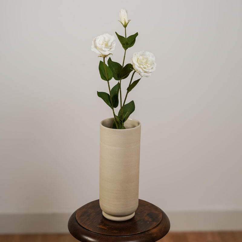 Lisianthus artificiel blanc, détail des boutons et fleurs épanouies - Flowrette