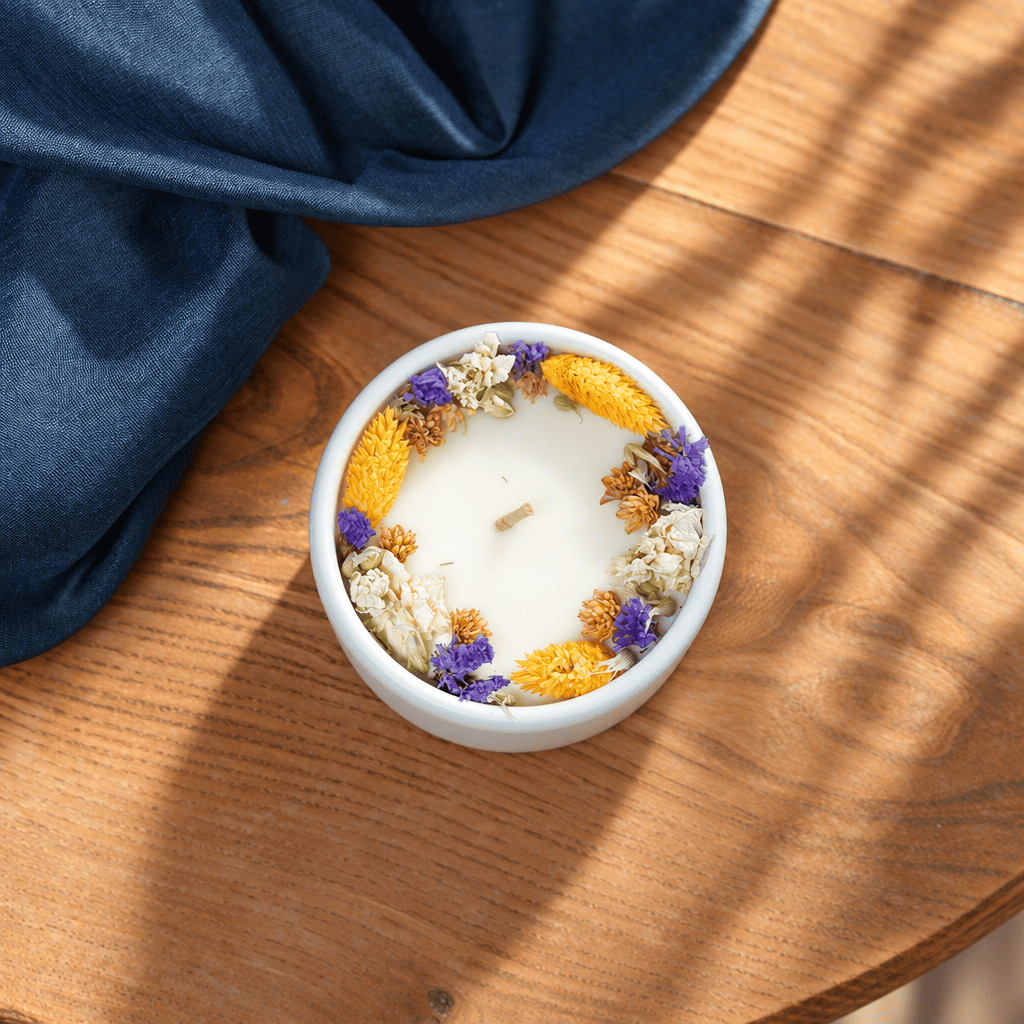 Bougie Violette des bois vue d'ensemble packaging - Flowrette