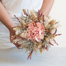 bouquet-en-fleurs-sechees-rose-pale