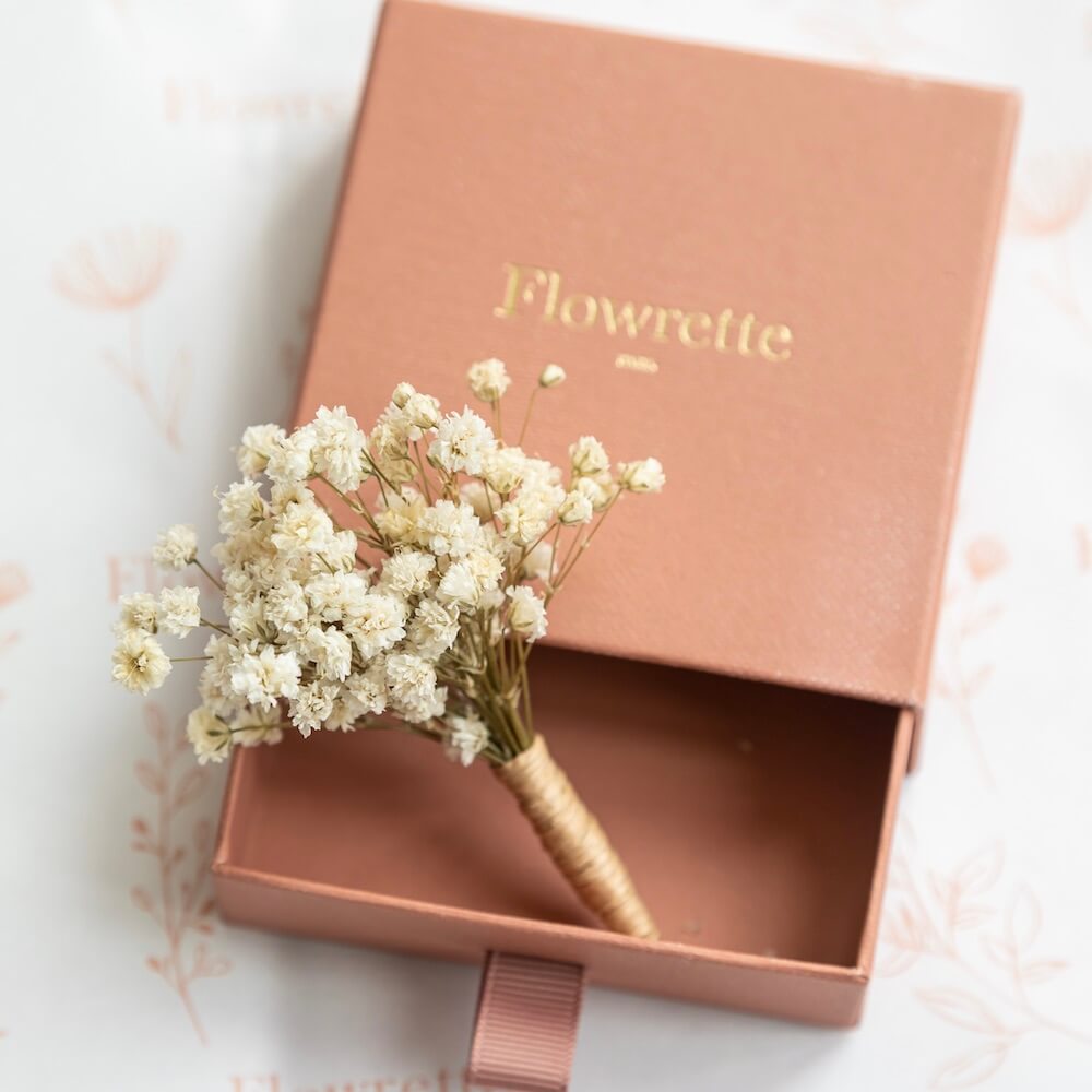 Boutonnière gypsophile naturel accessoire de mariage - Flowrette