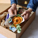 Coffret cadeau bleu Flowrette, vue du contenu - Flowrette