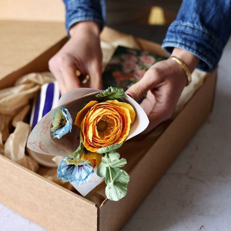 Coffret cadeau bleu Flowrette, vue du contenu - Flowrette