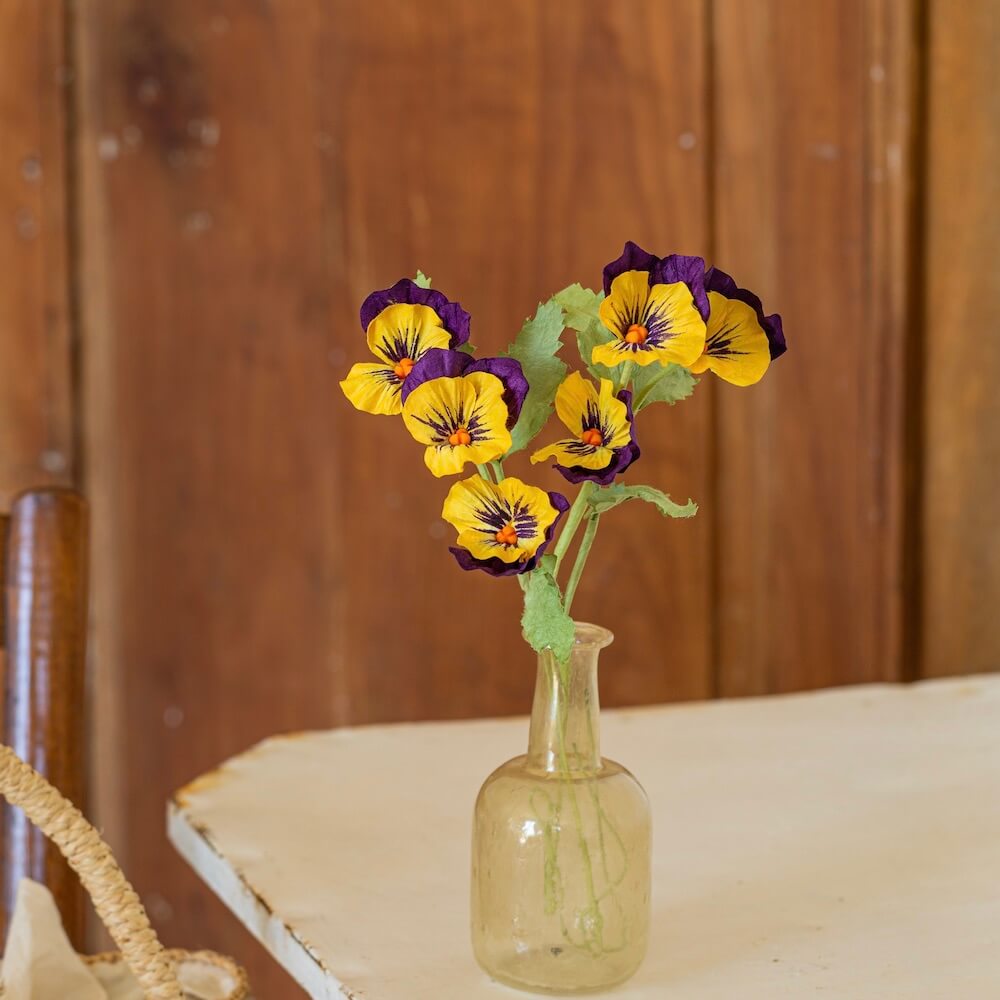 Discover our collection of purple paper thoughts | Flowrette