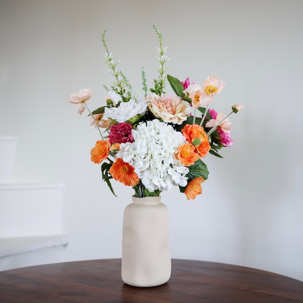 Bouquet of artificial flowers Margaret