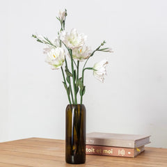 White paper lisianthus