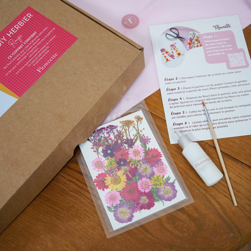 Kit DIY herbier abécédaire rouge, coffret fleurs pressées - Flowrette