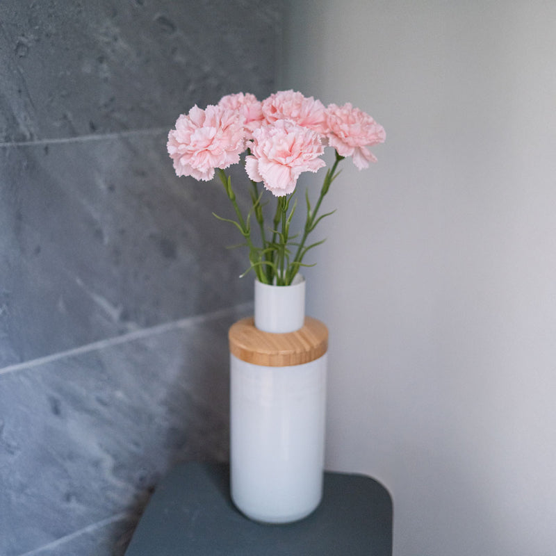 Oeillet artificiel rose poudré, fleur real touch réaliste vue de face - Flowrette