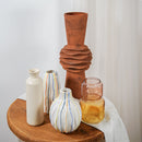 vase Ulysse : un vase bouteille en céramique blanche