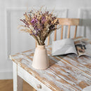 Bouquet Valentin dans un vase, ambiance romantique - Flowrette