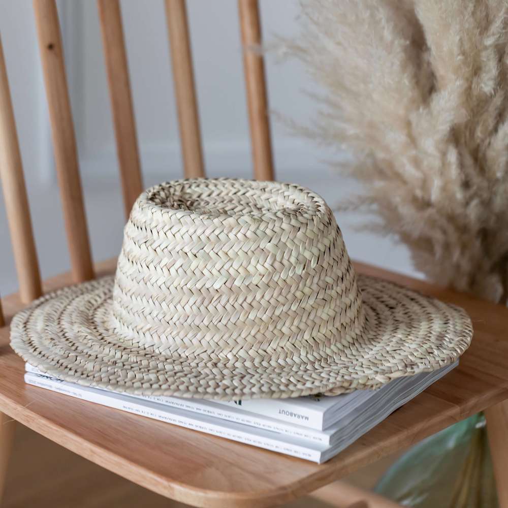 Chapeau en palme naturel décoration florale - Flowrette