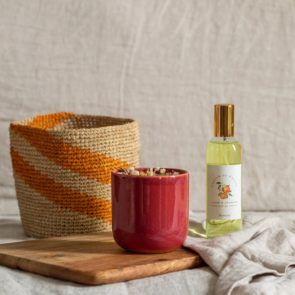 Coffret fragrance avec parfum et bougie, vue de face - Flowrette