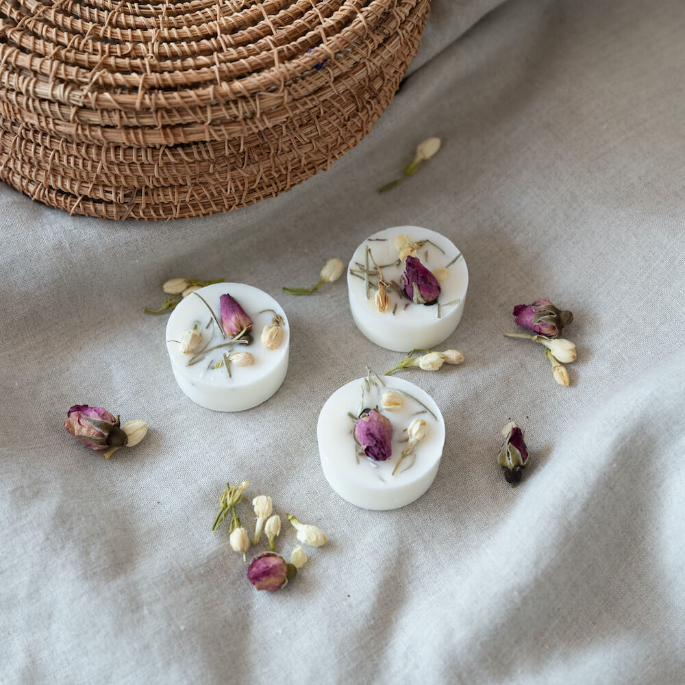 Fondants fleuris parfum Jasmin en cire végétale, vue principale - Flowrette