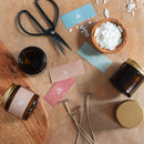Kit DIY bougies 4 saisons, vue du coffret avec contenu - Flowrette